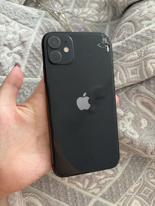 Продам Iphone 11 64гб