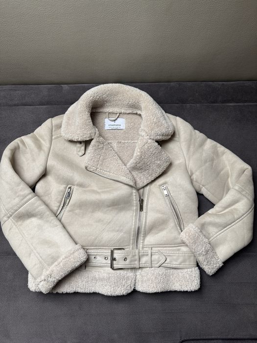 Дамско яке Stradivarius