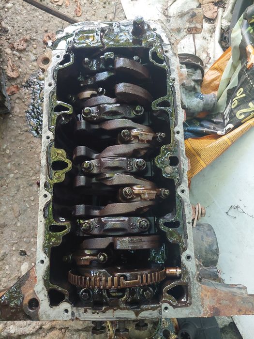 Bloc motor,pistoane,Opel Astra H ,Zafira 1.6 cod 24427722