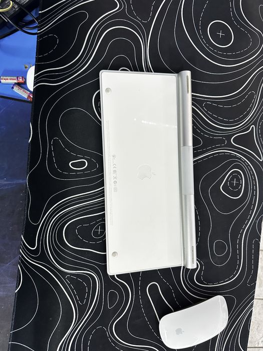 Apple Bluetooth Magic Keyboard A1314 отличном состоянии