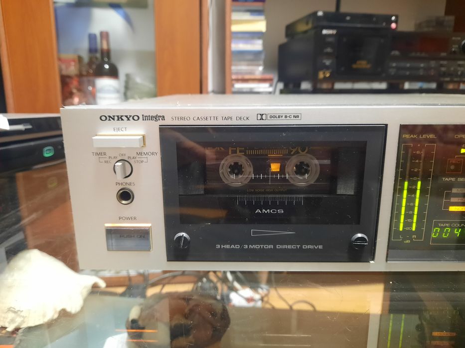 Deck Onkyo ta 2066 cu 3 capete și Direct drive