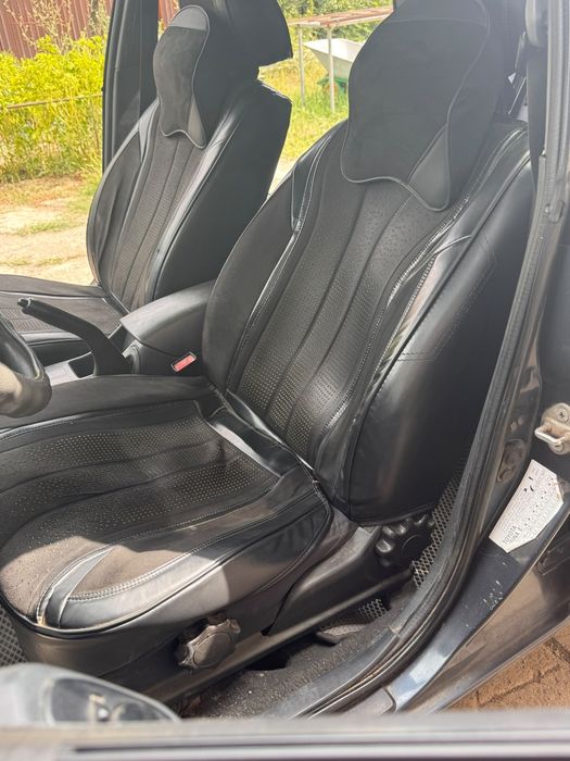 Продам авто чехол в хорошем качестве