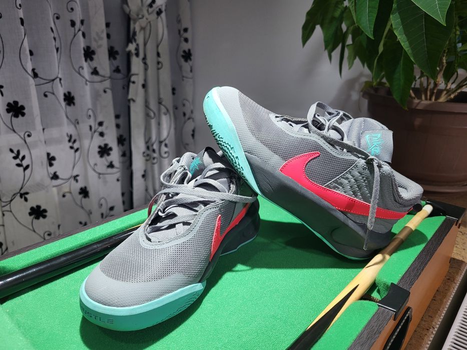 Adidași nike mărimea 36