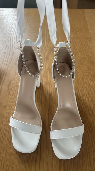 Сватбен комплект: чанта и обувки