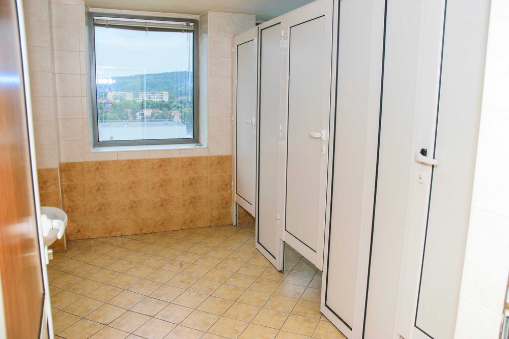 Дава се под наем Офис в Перник, Байкушева махала - 80 кв.м за 5.1 € - Снимка #6