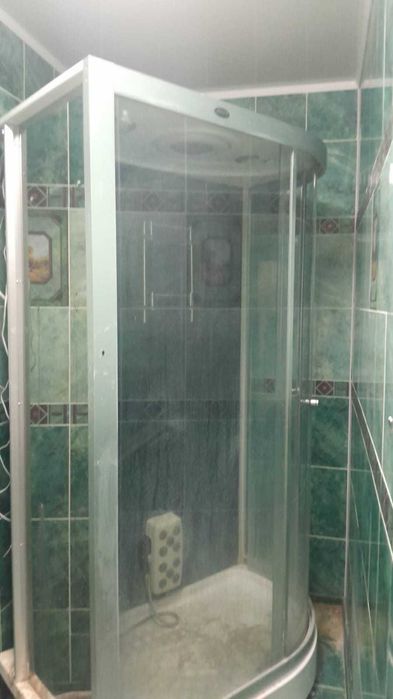 продам душевую кабину б/у, цена 5000