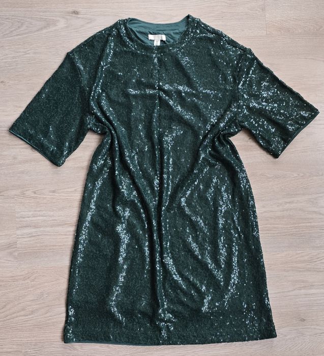 H&M  рокля тип тениска  размер S