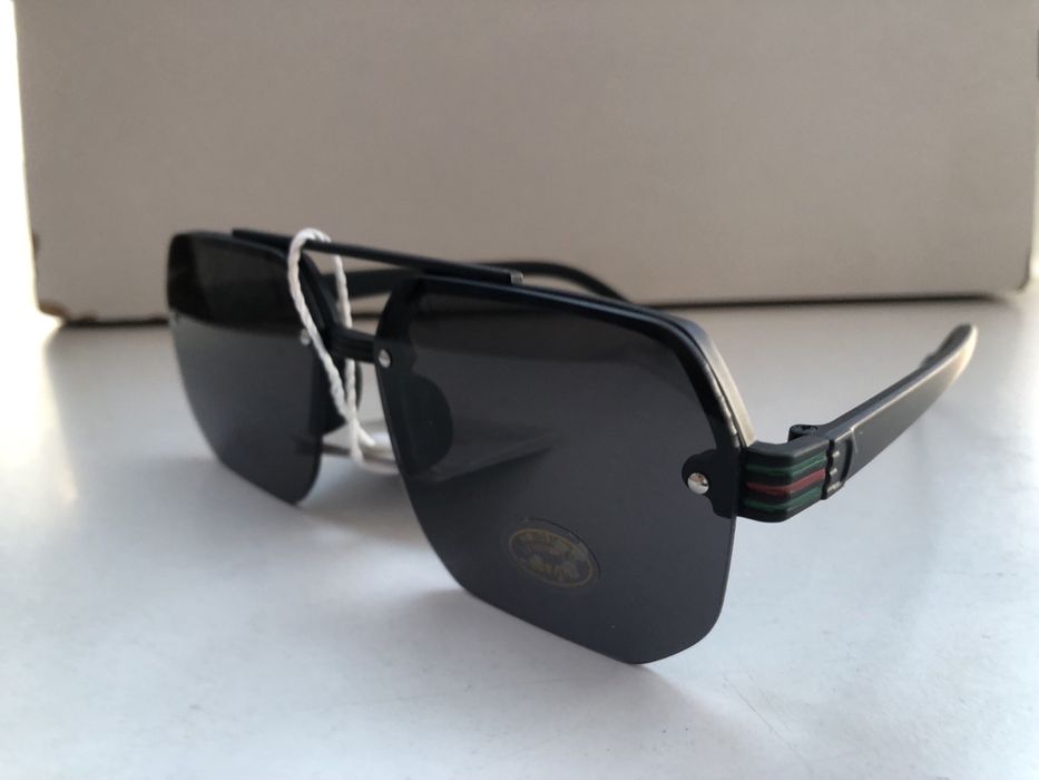 Слънчеви очила на едро