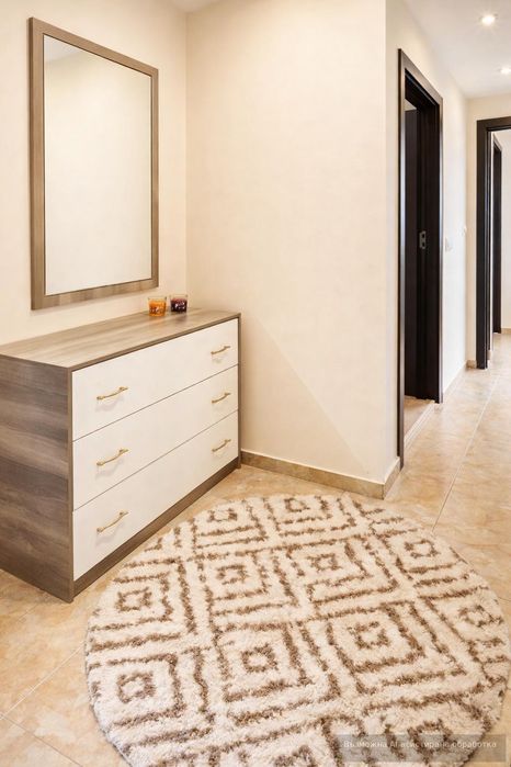 Тристаен апартамент под наем в кв. Кършияка