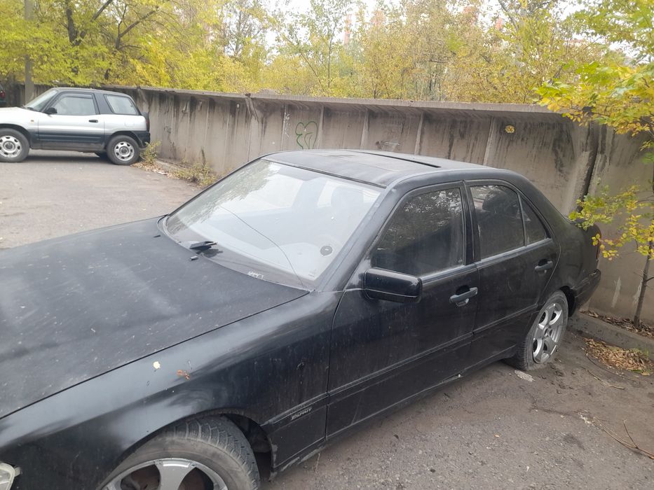 Мерседес     C180