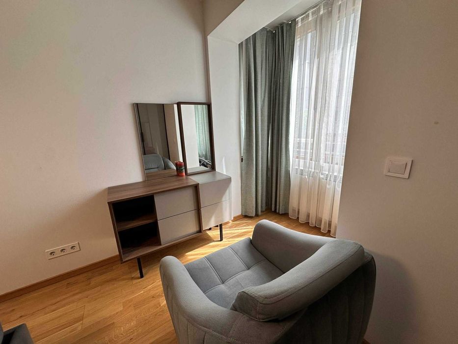 Дава се под наем Тристаен апартамент в София, Зона Б-18 - 110 кв.м за 1000 € - Снимка #13