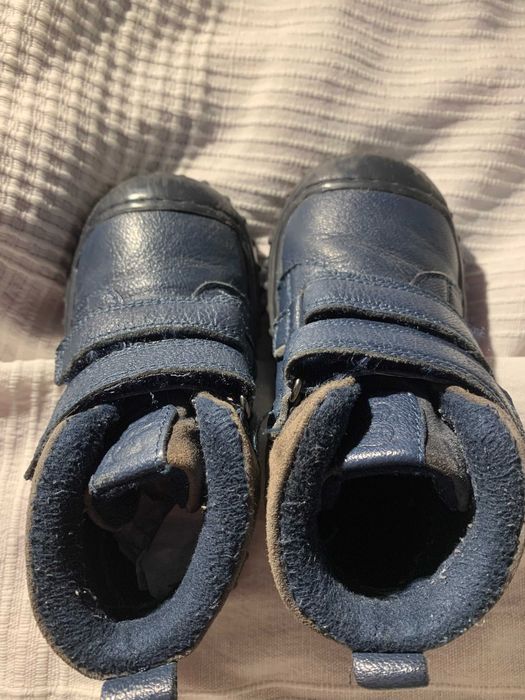 зимни обувки  за момче 23 номер естествена кожа