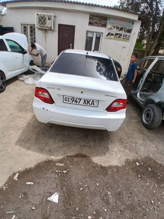 Nexia 2 2015 holati yaxshi