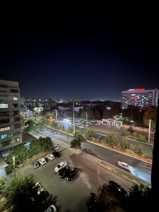 Берунийда 2 хонали уй сотилади яахши ремонт