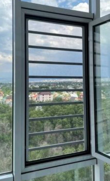 Москитные сетки. Прозрачные решетки. Плиссе . Ролл шторы