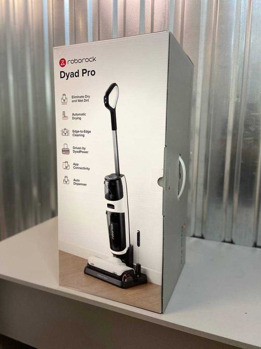 Продаю новые моющие вертикальные пылесосы ROBOROCK DYAD PRO