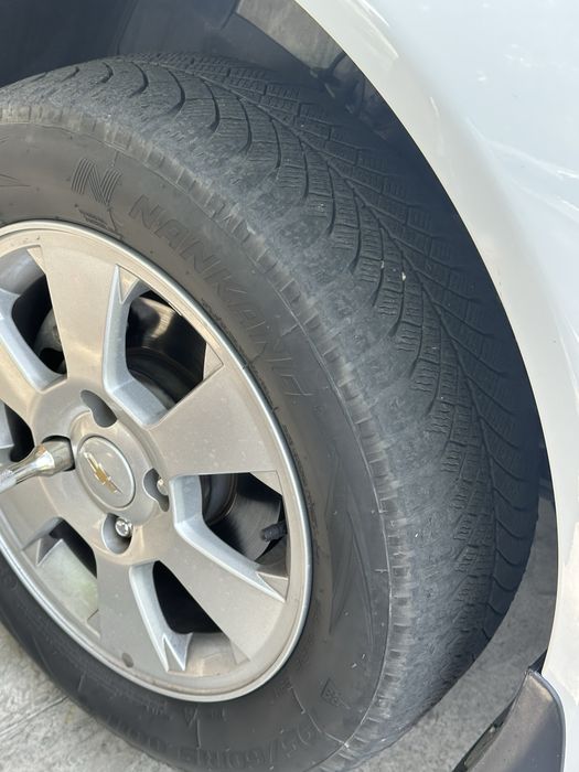 Балон сотилади 195/60 r 15 Nankang