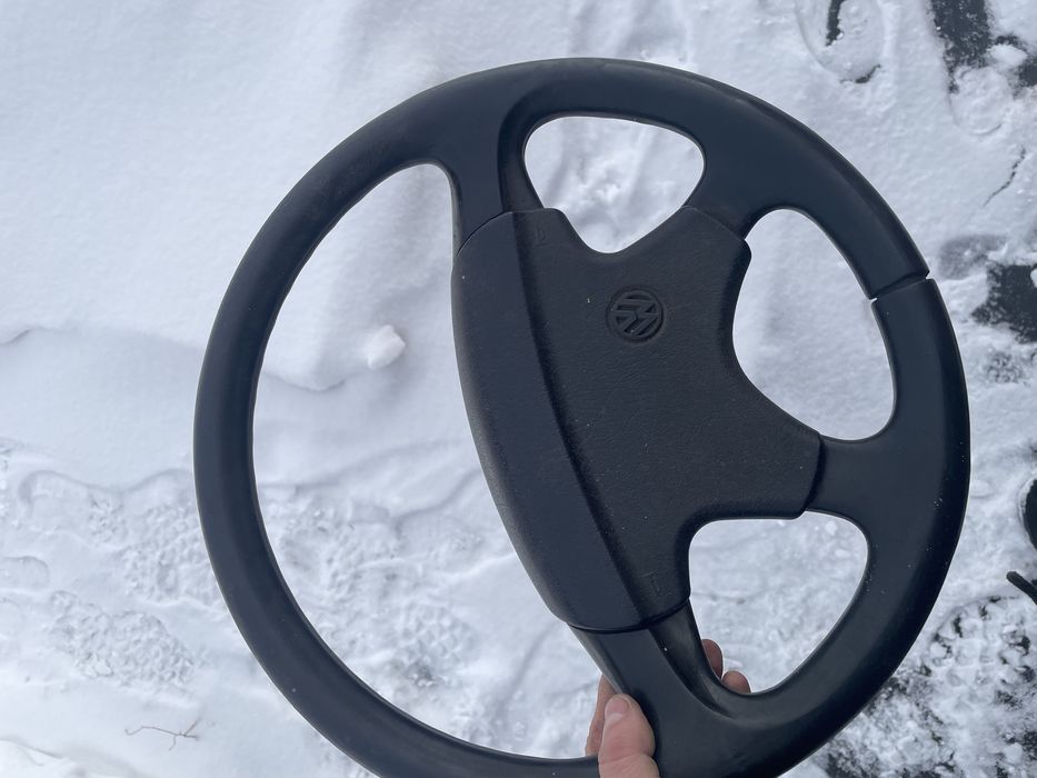 Руль фольцваген пассат,гольф,вента