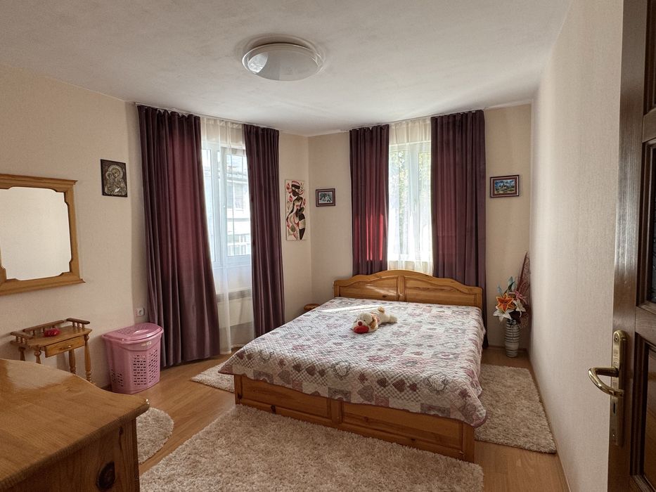 Продава се Тристаен апартамент в Търговище, Център - 92 кв.м за 1303 €/кв.м - Снимка #4