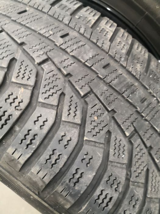 225 60 17 цола гуми hankook 4 броя