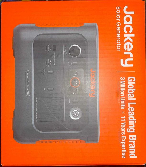 Generator Solar Jackery 240 V2 (256Wh/300W) + Panou SolarSaga 40 Mini