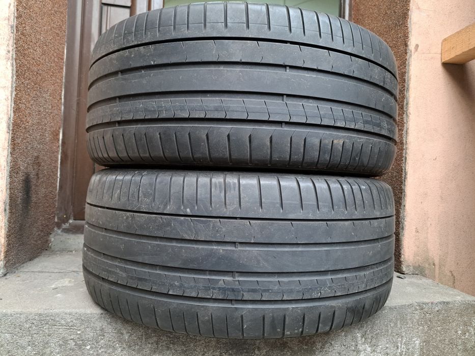 2 anvelope 275/35 R21 Pirelli runflat