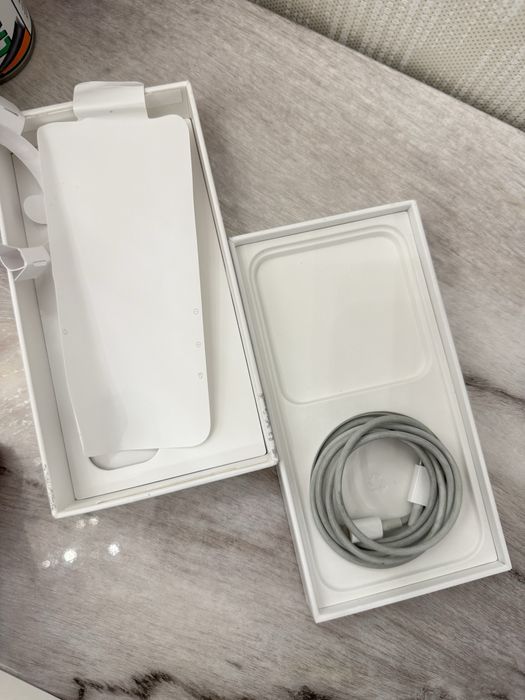 Продам Iphone 14, 128 GB