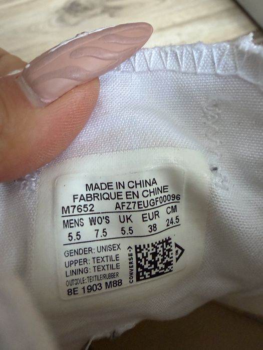 Оригинални високи бели кецове Converse ! 38 н