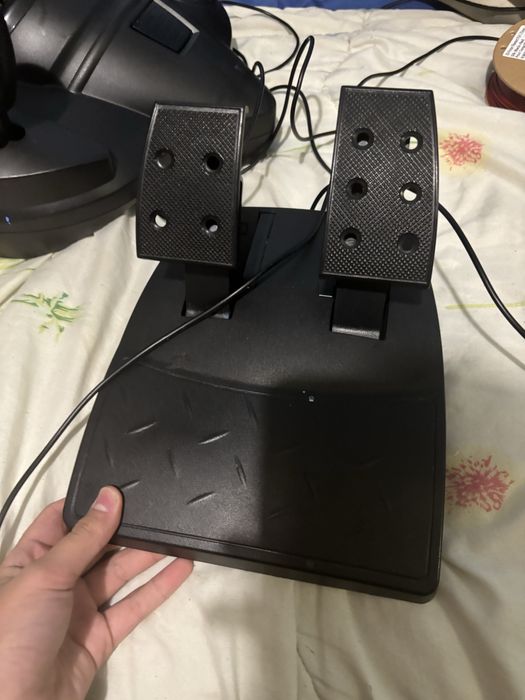 Продавам волан с педали