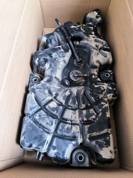 Rezervor pompă adblue Duster