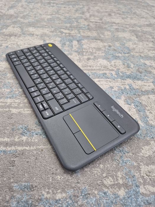 Logitech k400+ в идеальном состоянии