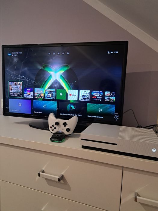 Xbox one s 1tb cu controller+3 jocuri