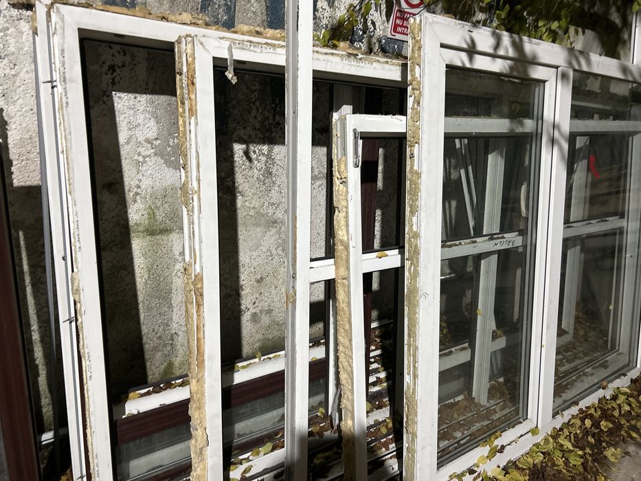 Vand geam termopan cu   2 geamuri deschizilbile 180x180