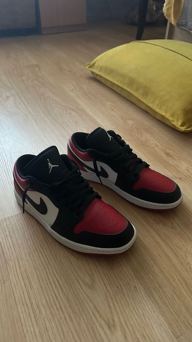 Jordan 1 Low Bred Toe