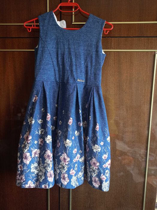 Дрехи 5бр. Общо за момиче р-р 134 - 30 лв. общо