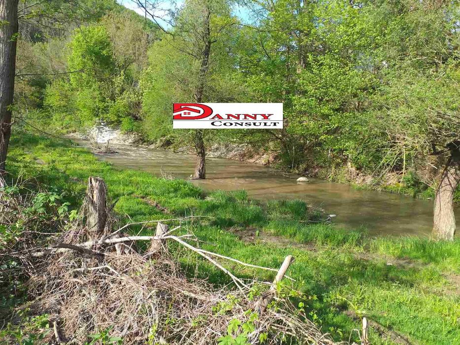 Продава се Парцел в Велико Търново, Акация - 1800 кв.м за 4 €/кв.м - Снимка #1