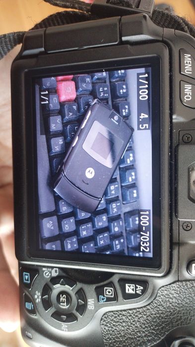 Продам canon 600d