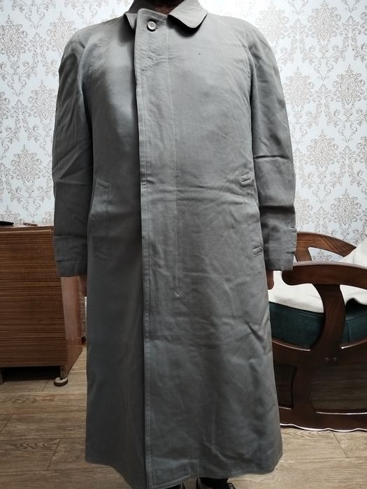 Продаётся мужской плащ