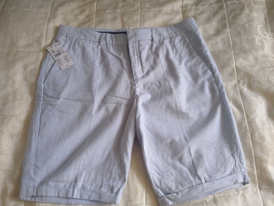 Pantaloni chic scurți bărbați de la KIABI