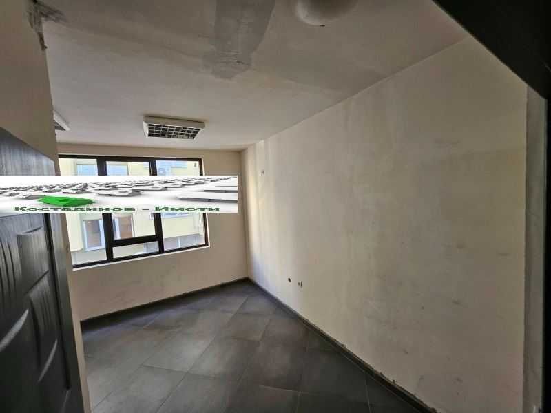 Дава се под наем Офис в Пловдив, Тракия - 98 кв.м за 663 € - Снимка #6