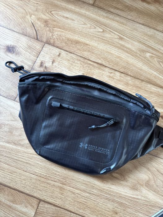 Продаю сумку через плечо UA Original