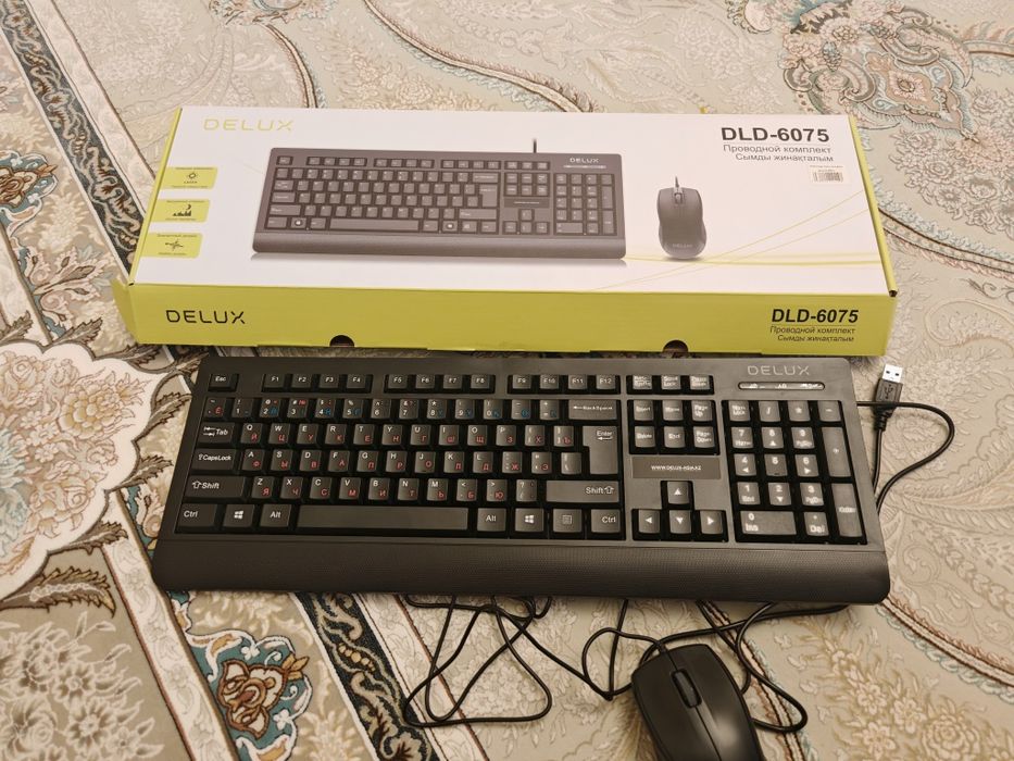 Продам клавиятуру