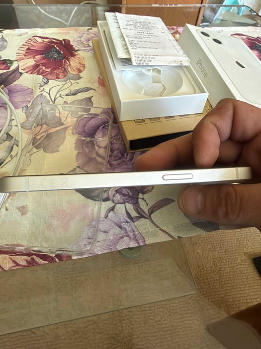 Iphone 13- 128 GB+ зарядно