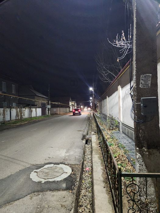 Yer sotiladi 7 sotok markazdan