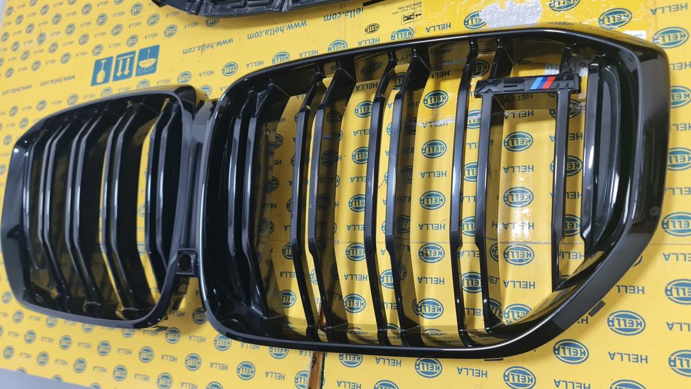 Grila masca radiator trager deflector aer BMW X5M F95