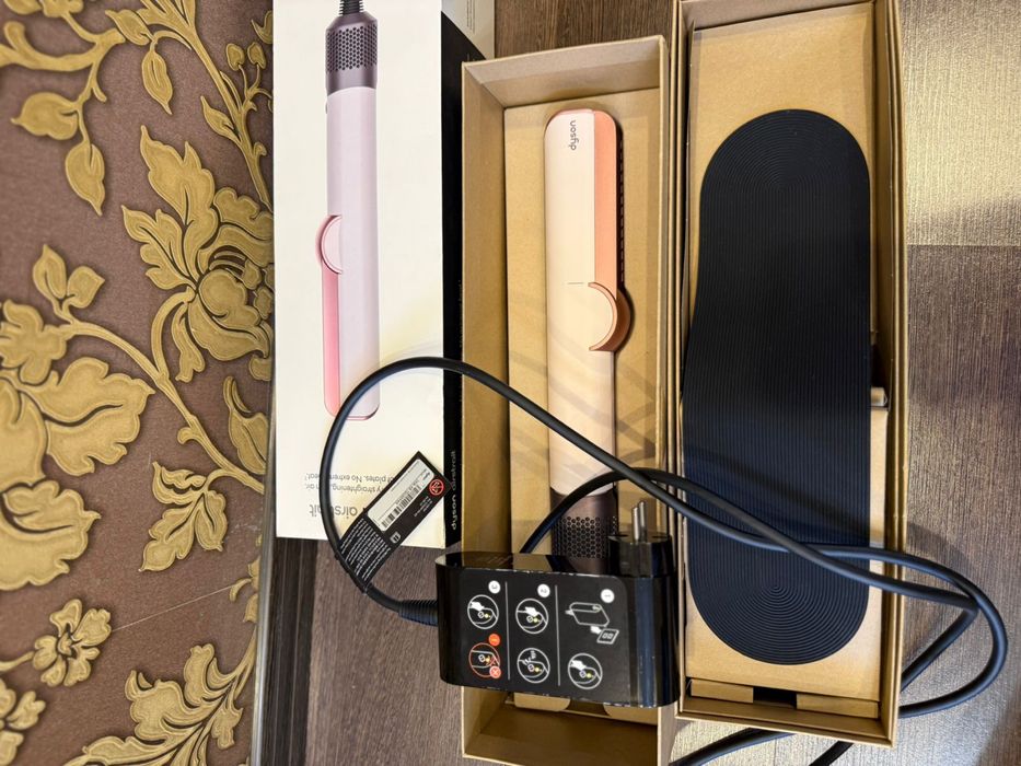 Продам dyson airstrait