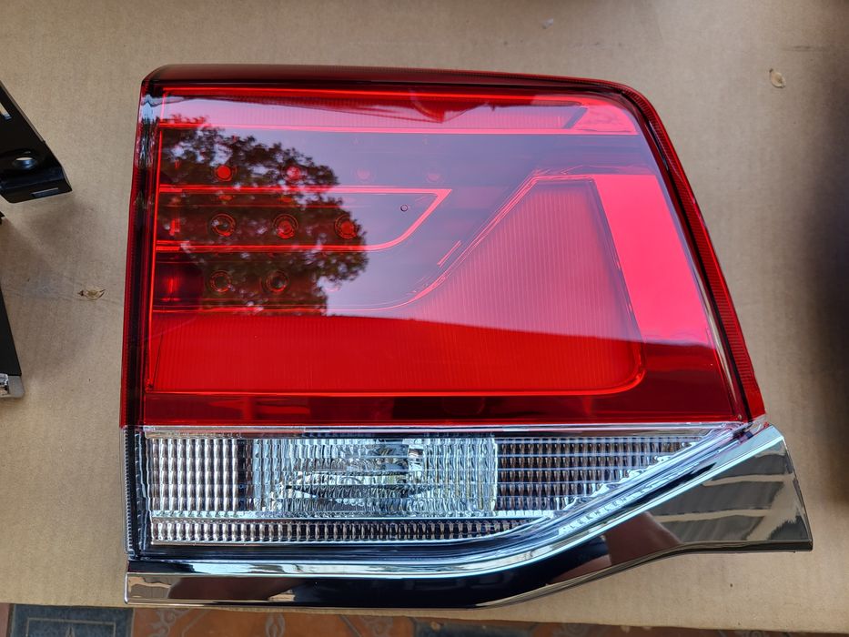 Фонарь в крыло левый Land Cruiser 200