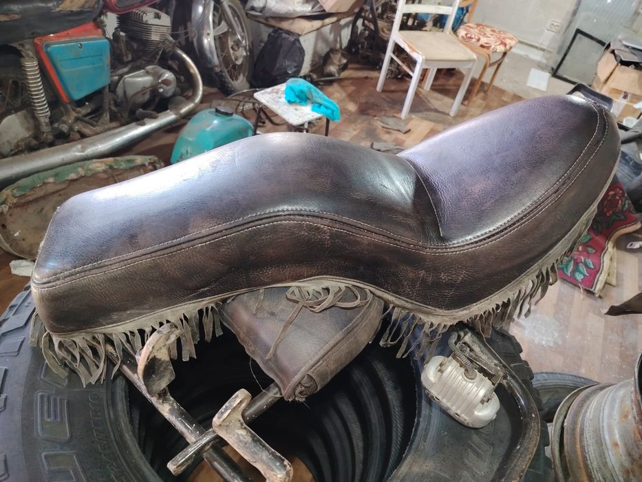 Сиденья для мотоцикла Чопер, Кастом.