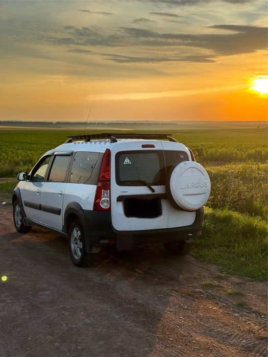 lada largus cros