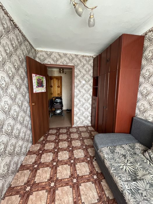 Продам двухкомнатную квартиру !